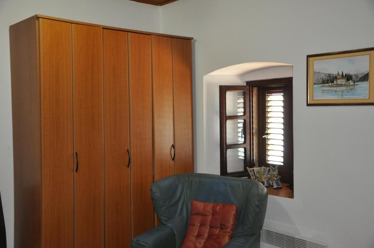 Apartments Vujosevic โกตอร์ ภายนอก รูปภาพ